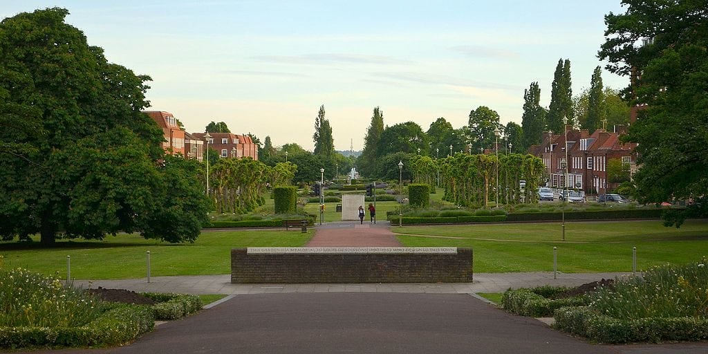 Memorial Garden, Welwyn Garden City